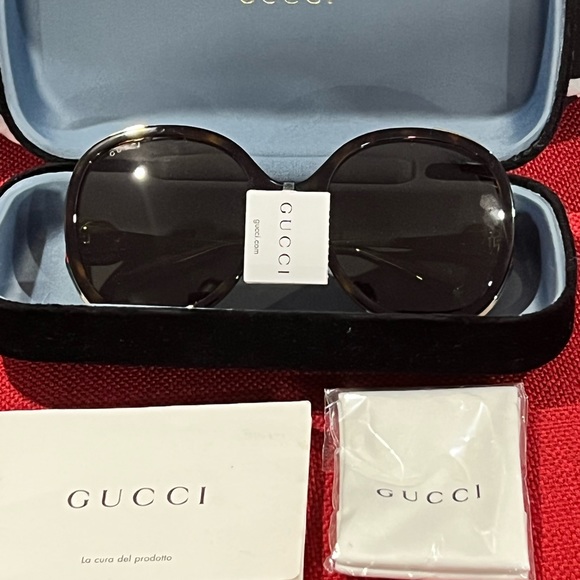 Gucci 0226S Sunglasses. Brand new with With Tags. They are 100% Authentic. - Picture 3 of 8